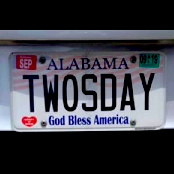 Meet your Posher, Tuesday - Picture 1 of 6